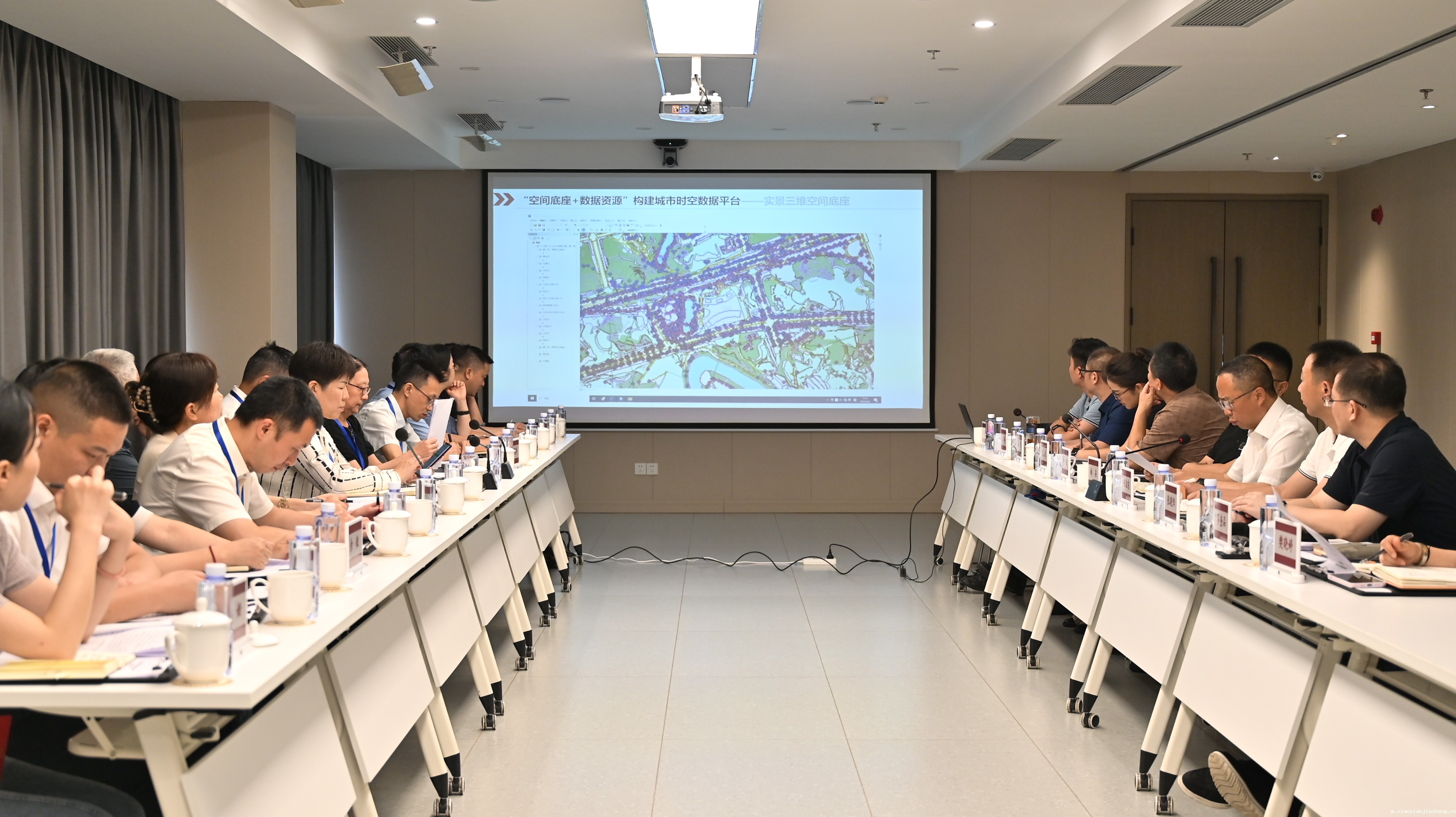 数智赋能 互联共享 市政协副主席刘端芬一行莅院开展专题调研并举行座谈